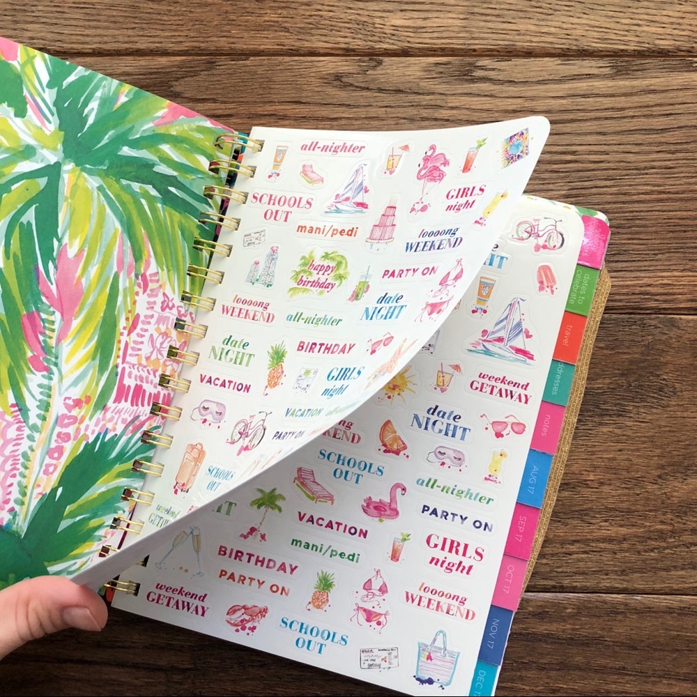 🆕 NEW Lilly Pulitzer daily agenda planner - Picture 4 of 8